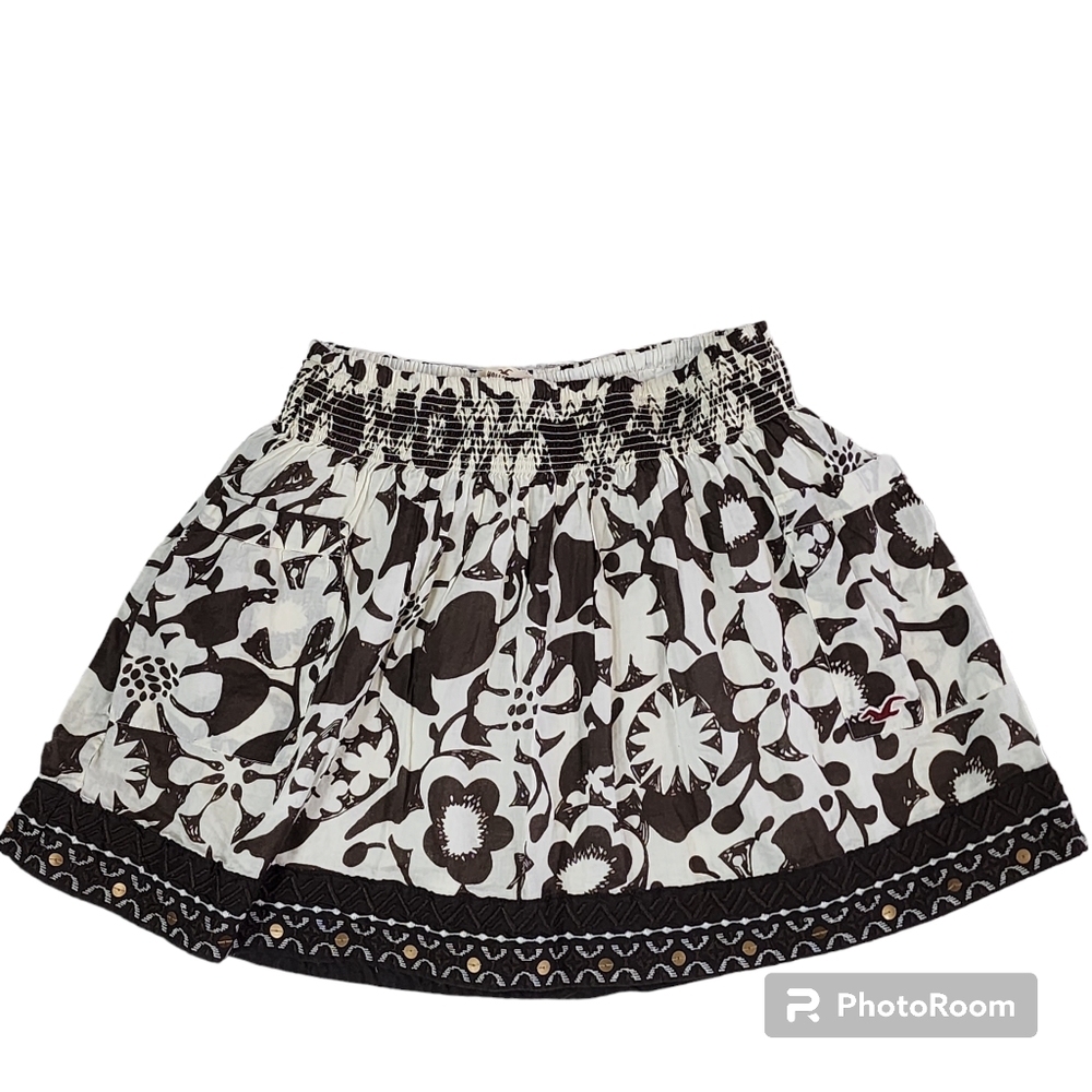 Hollister Skirt above the knee lined brown cream size small